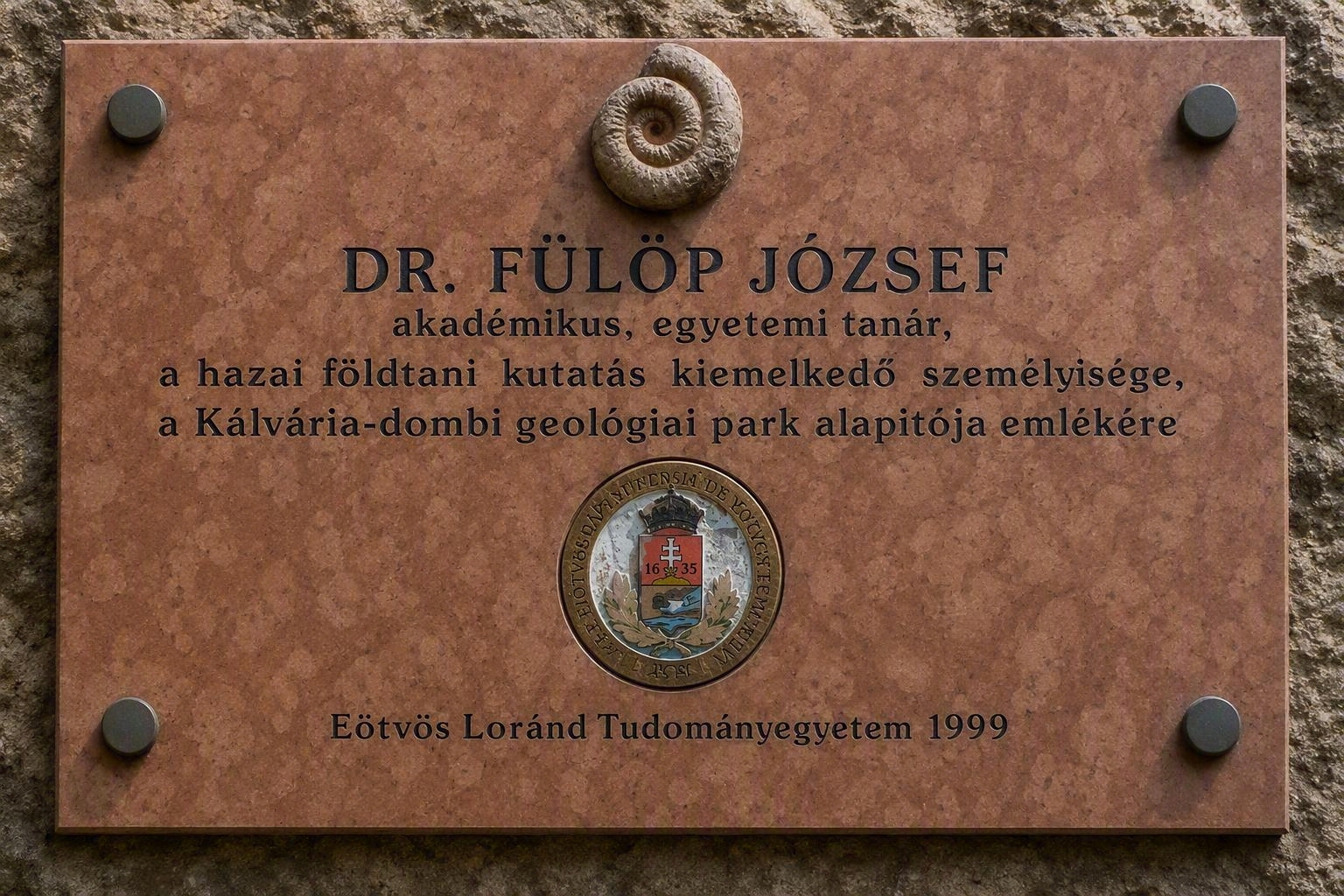 Dr. Fülöp József akadémikus emléktáblája 